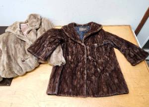 lot 178 image: 2 Vintage Genuine Fur Coats