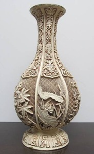 lot 129 image: Ornate Vintage Faux Ivory Oriental Vase by Ivory Dynasty