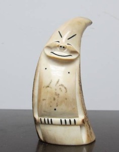 lot 132 image: Old Vintage Alaskan  Inuit Carved Tooth Billiken Figure