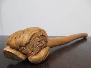 lot 135 image: Vintage Burled Wood Club