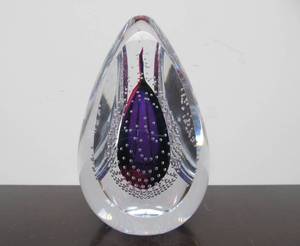 lot 149 image: Excellent Large Signed Art Glass Paperweight - Made in Germany