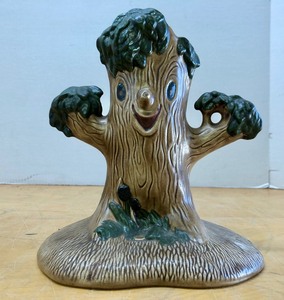 lot 321 image: Vintage 1970s Anthropomorphic Ceramic Tree Vase