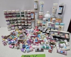 lot 370 image: LARGE Quality Estate Lot of Brand New Art Supplies Art Supplies Glitter Paints & Accessories
