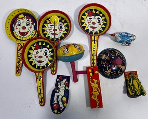 lot 1 image: LOT of Ten Vintage Tin Litho New Years Eve Noise Makers Toys - Kirchhof, Life of the Party
