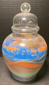 lot 25 image: Vintage Sand Art in Jar