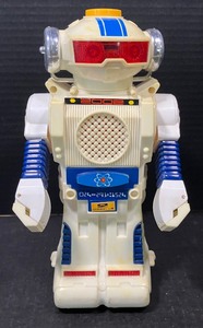 lot 58 image: 2002 2 Model-8 Robot