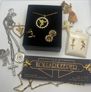 lot 120 image: Lot of Angel Religious Jewelry 11 PC set Gold Rhinestones