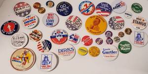 lot 124 image: Lot of 37 Vintage Patriotic PinsButtons Pinback Buttons