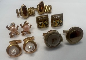 lot 141 image: Lot of 5 Vintage Cufflink Sets Destino, Hickok, Swank