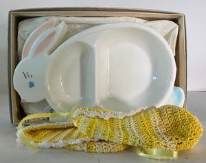 lot 133 image: Vintage Plastic Bunny Little Tots Feeding Dish and Baby Booties