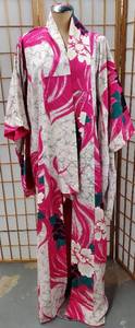 lot 163 image: Vintage WWII Era Kimono