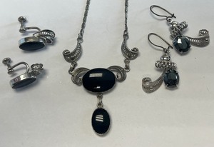 lot 144 image: Vintage Hematite and Onyx Silver Filigree Possibly Sorrento Necklace and Earrings