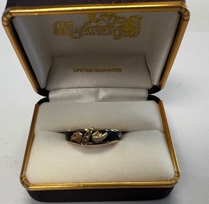 lot 165 image: Black Hills Gold Ring 10K Tri Color Three Diamond Ring Mens Ring