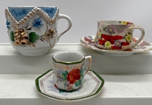 lot 209 image: Three tea cups and saucer sets Japan 1940s