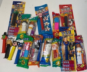 lot 160 image: 18 Piece PEZ Dispenser LOT Loony Toons, Disney, Super Heros