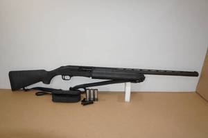 lot 1U image: Mossberg 935 Magnum 12 Gauge Semi-Auto Waterfowl Shotgun
