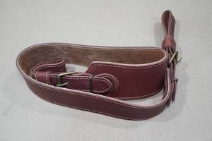 lot 26 image: Leather Gun Sling - 1 Wide Loops
