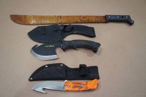 lot 63 image: Hunting Knives and Machete