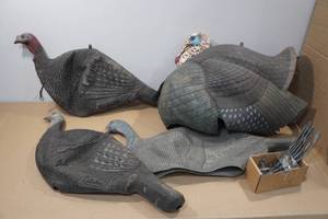 lot 90 image: Turkey Decoys
