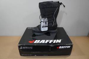 lot 111 image: Baffin Snogoose Womens Winter Boots -Size 8