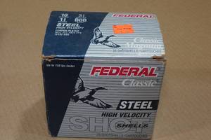lot 190 image: 25 Federal Classic 10 Gauge 3-12 Magnum Steel BBB Shotshells
