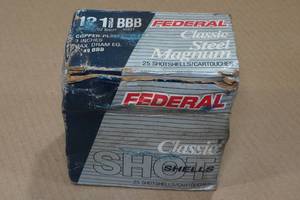 lot 204 image: 25 Federal 12 Gauge 3 Magnum Steel BBB Shot Shotshells