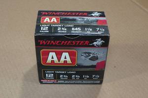 lot 227 image: 25 Winchester AA 12 Gauge 2-34 Light Target 7-12 Shot Shotshells