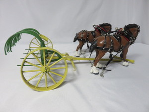 lot 32 image: Horses and John Deere Rake   (NO BO...