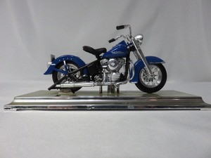 lot 38 image: 1953 74FL HydraGlide Harley Davidso...