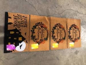 Lot of Assorted Mats Various Models and Conditions  Customer Returns See Pictures