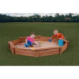Creative Cedar Designs Octagon 6.5 ft. x 7 ft. Wood Sandbox Kit with Cover  Customer Returns See Pictures