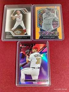 lot 14 image: (3) #d Baseball Cards - All HOFers or Future HOFers