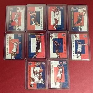 lot 66 image: 1995 Pro Mags USA Basketball Complete 10 Magnet Card Set