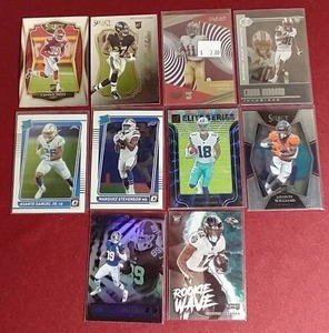lot 155 image: (10) NFL Rookie Cards