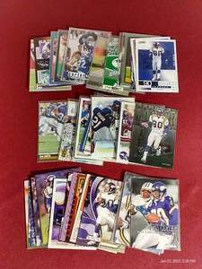 lot 186 image: (39) Cris Carter Cards