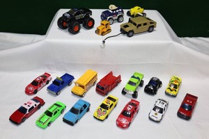 lot 74 image: Toy CarsTonka Mattel Matchbox Wrecker wTow Rope Etc