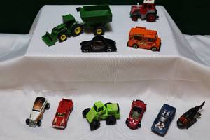 lot 75 image: Vintage Toy Cars1980s Hot Wheels Yatming Tonka Ertl Tractor Grain Bin