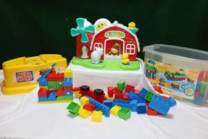 lot 53 image: Mega-Bloks Tub By Mega Brands, Baby Crib Play Busy Farm Toy