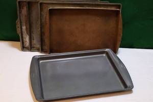 lot 122 image: Baking Essentials Wilton Etc. Bar Pan Cookie Sheets(Seasoned)