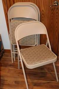 lot 148 image: Samsonite Folding Chairs Buff