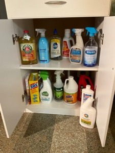 lot 144 image: Cleaning Supplies
