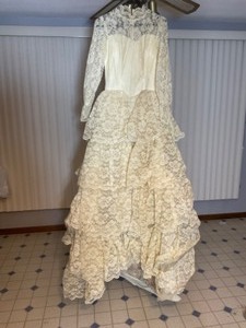 lot 155 image: Vintage 1970s Ivory Anemone Floral Lace Tiered Wedding Dress