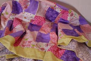 lot 151 image: Vintage Toddler Lap Floor Crib Quilt Baby Blanket