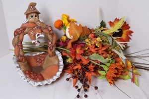 lot 198 image: Home DeCorFall Autumn Thanksgiving Vintage ScareCrow Basket and Floral Stems