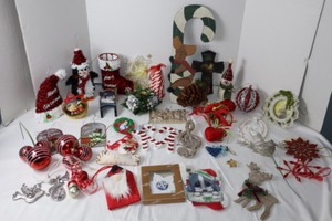 lot 216 image: Home DeCorChristmas Holiday Winter DeCor