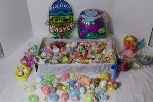 lot 260 image: Home DeCorEaster Spring