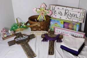 lot 256 image: Home DeCorEaster Spring