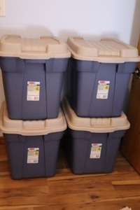lot 254 image: Storage Totes