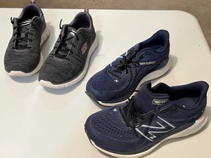lot 33C image: Womens New Balance and Skechers Running Walking Tennis Shoes Size 7