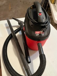 lot 289 image: Craftsman 2.5 Gallon Shop Vac